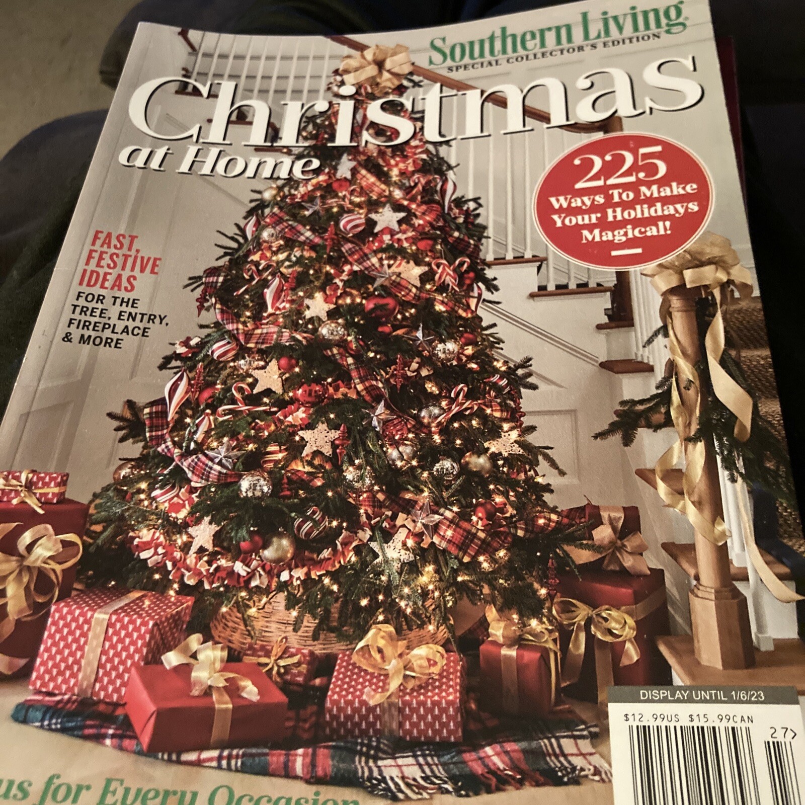 BHG Specials: SOUTHERN LIVING : CHRISTMAS AT HOME magazine 2022-23. T-563