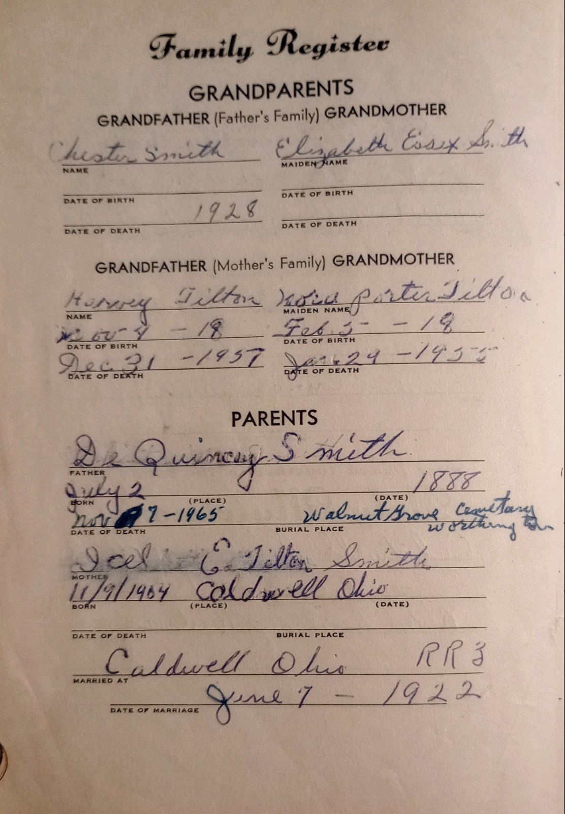 Smith (Tilton) Family Bible (Bible Rescue #1138)