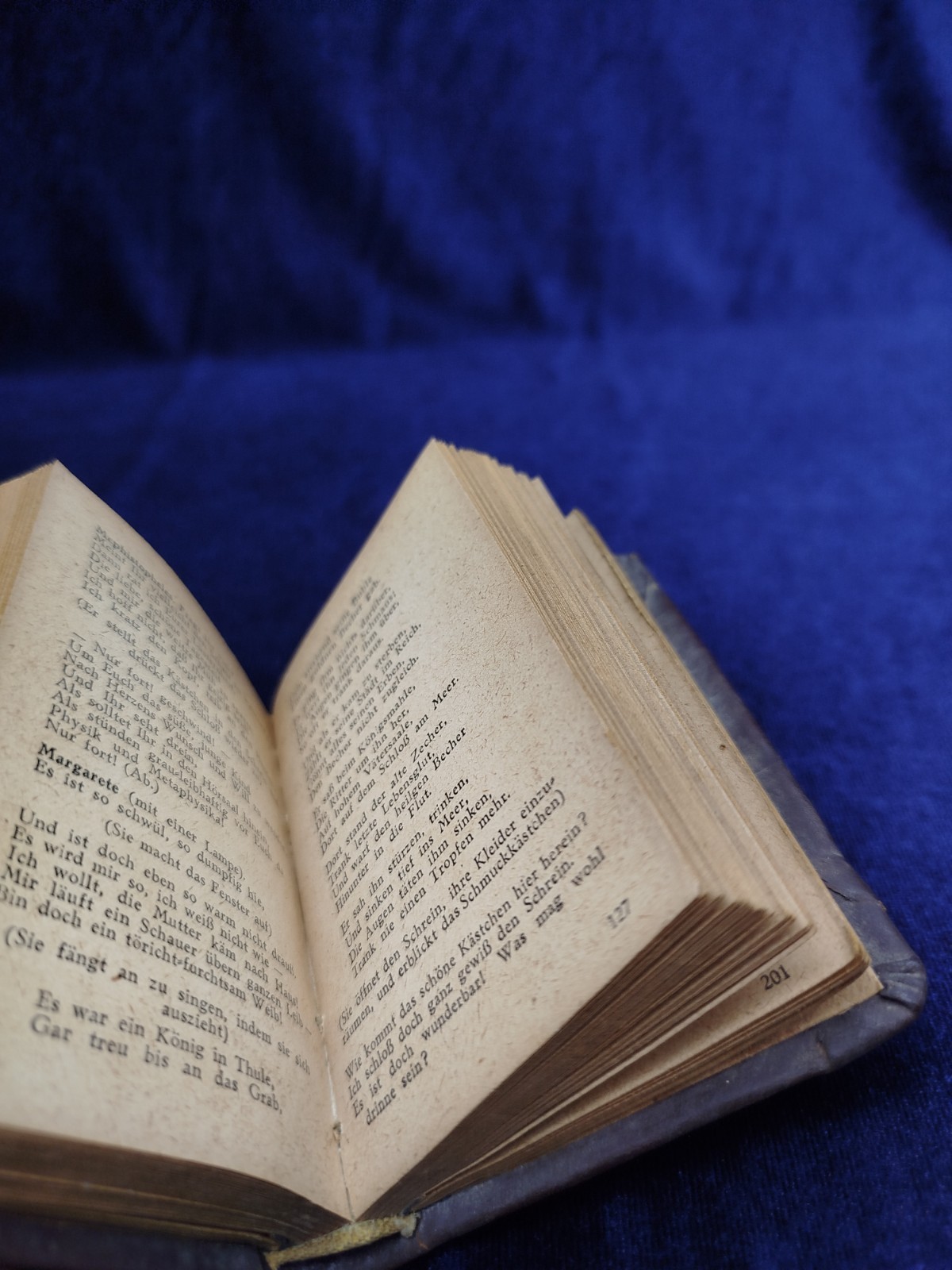 Old, Leather-Bound Pocket-Sized Book Faust, Part 1 9.5x7cm