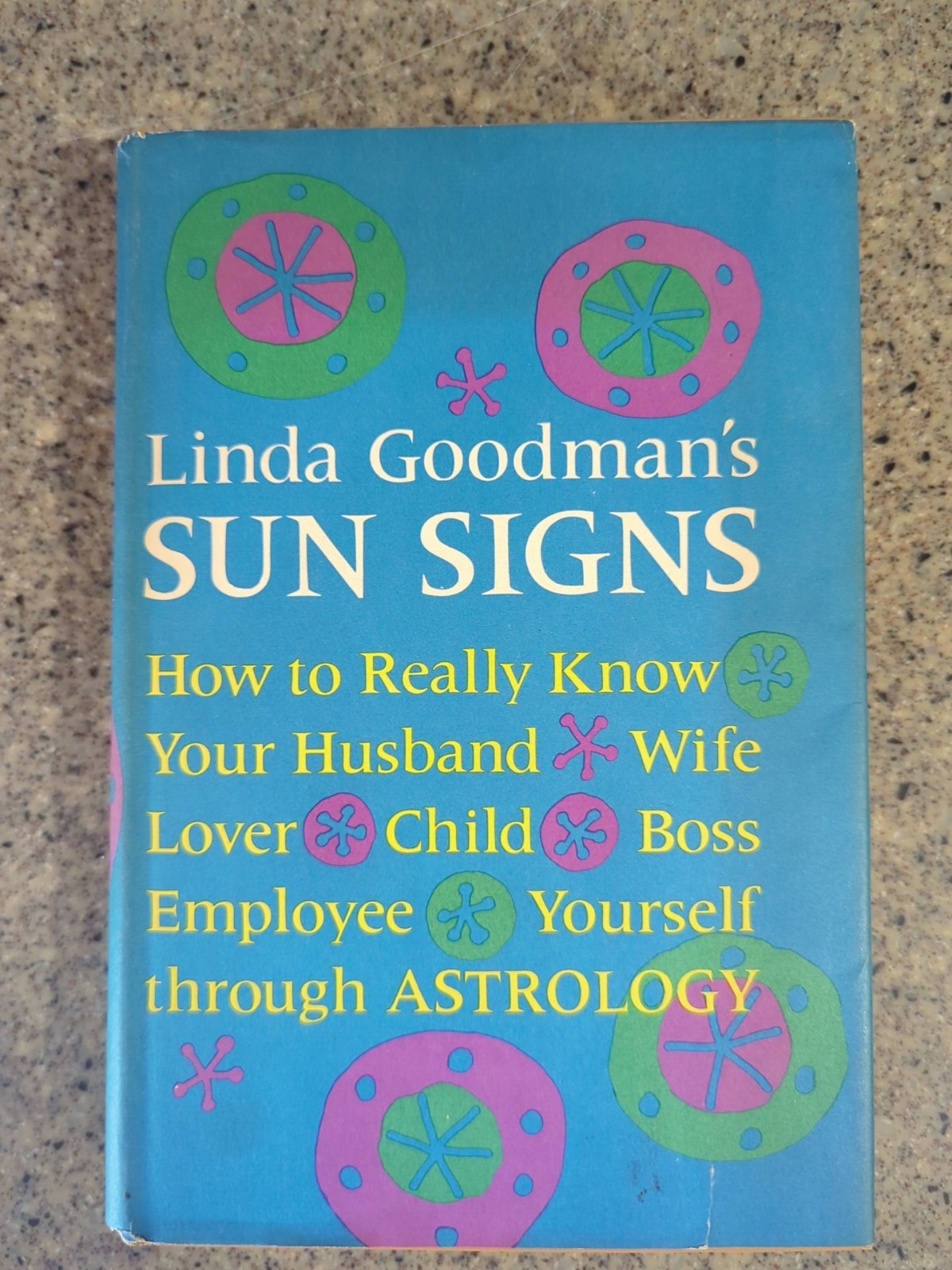 Vintage Linda Goodman’s Sun Signs HC DJ 1968 BCE Astrology, 1st Edition MCM