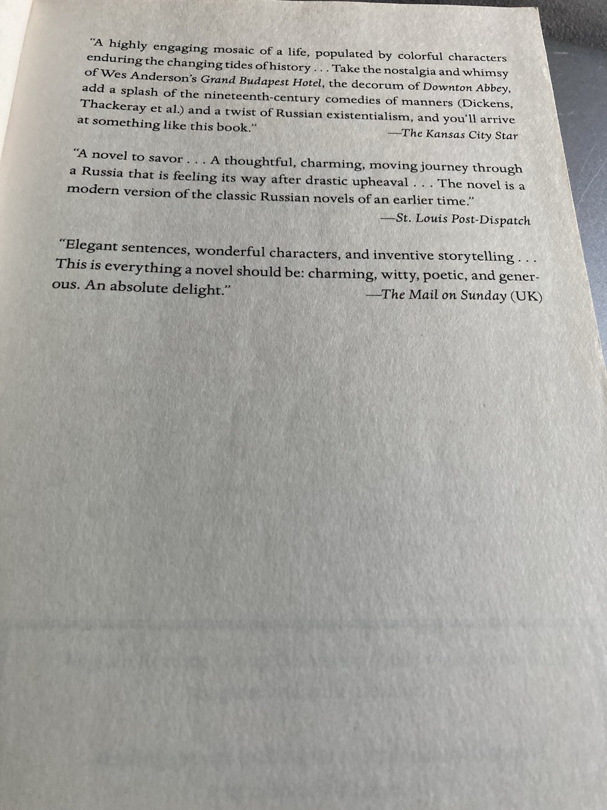 Gentleman in Moscow : A Novel by Amor Towles (2019, Trade Paperback)-Very Good