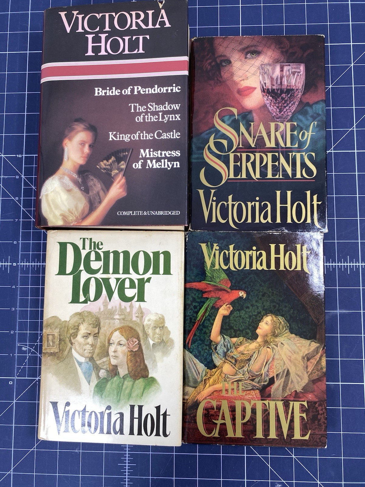 Victoria Holt Hardback Books – Lot of 10 Secret Woman Demon Lover Etc