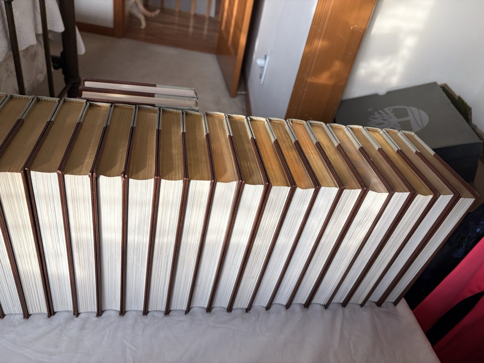 Funk and Wagnalls New Encyclopedia 1980s Complete Set Vol 1-29 & Dictionary 1&2