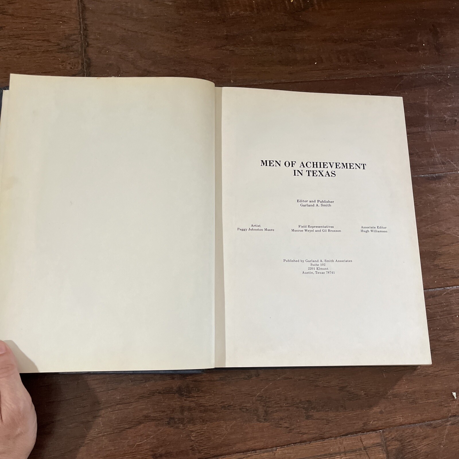 Men of Achievement in Texas by Garland A. Smith, Editor 1972 hardcover 432 pages