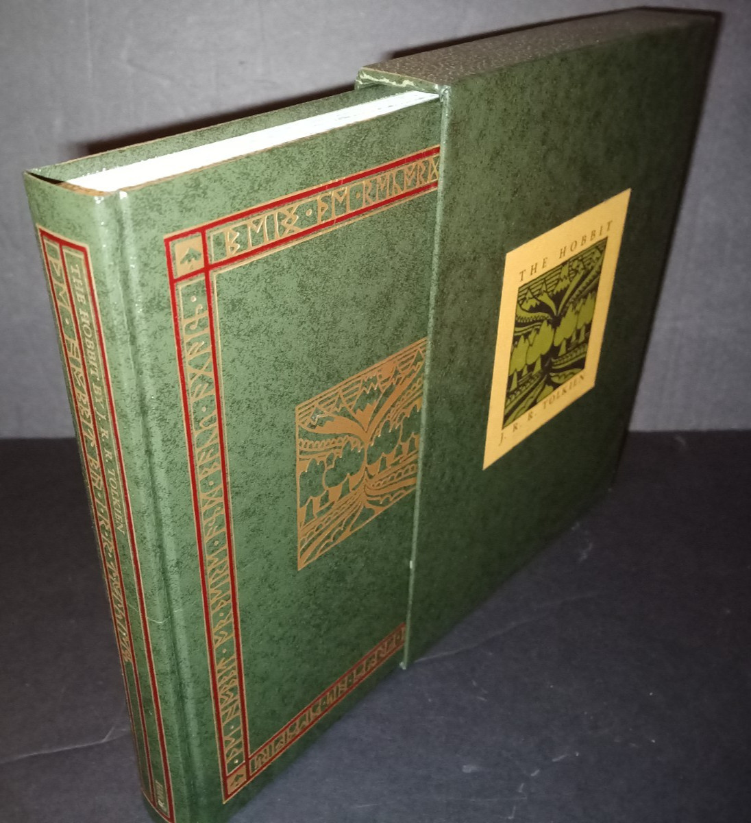 1997 The Hobbit Tolkien HMCo Illustrated Collector’s Edition Book + Slipcase