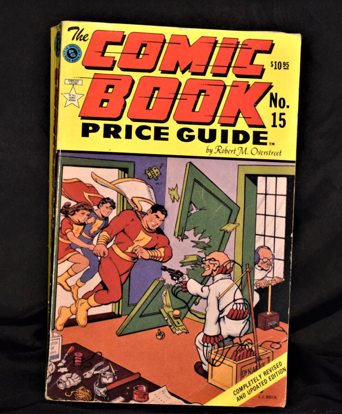 Comic Book Price Guide #15 by Robert M. Overstreet Paperback 1985 pages 448