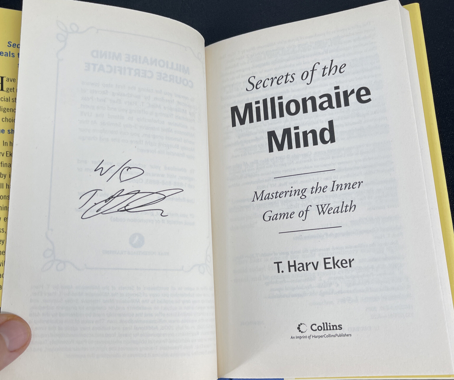SIGNED FIRST EDITION BOOK – Secrets of the Millionaire Mind T. Harv Eker