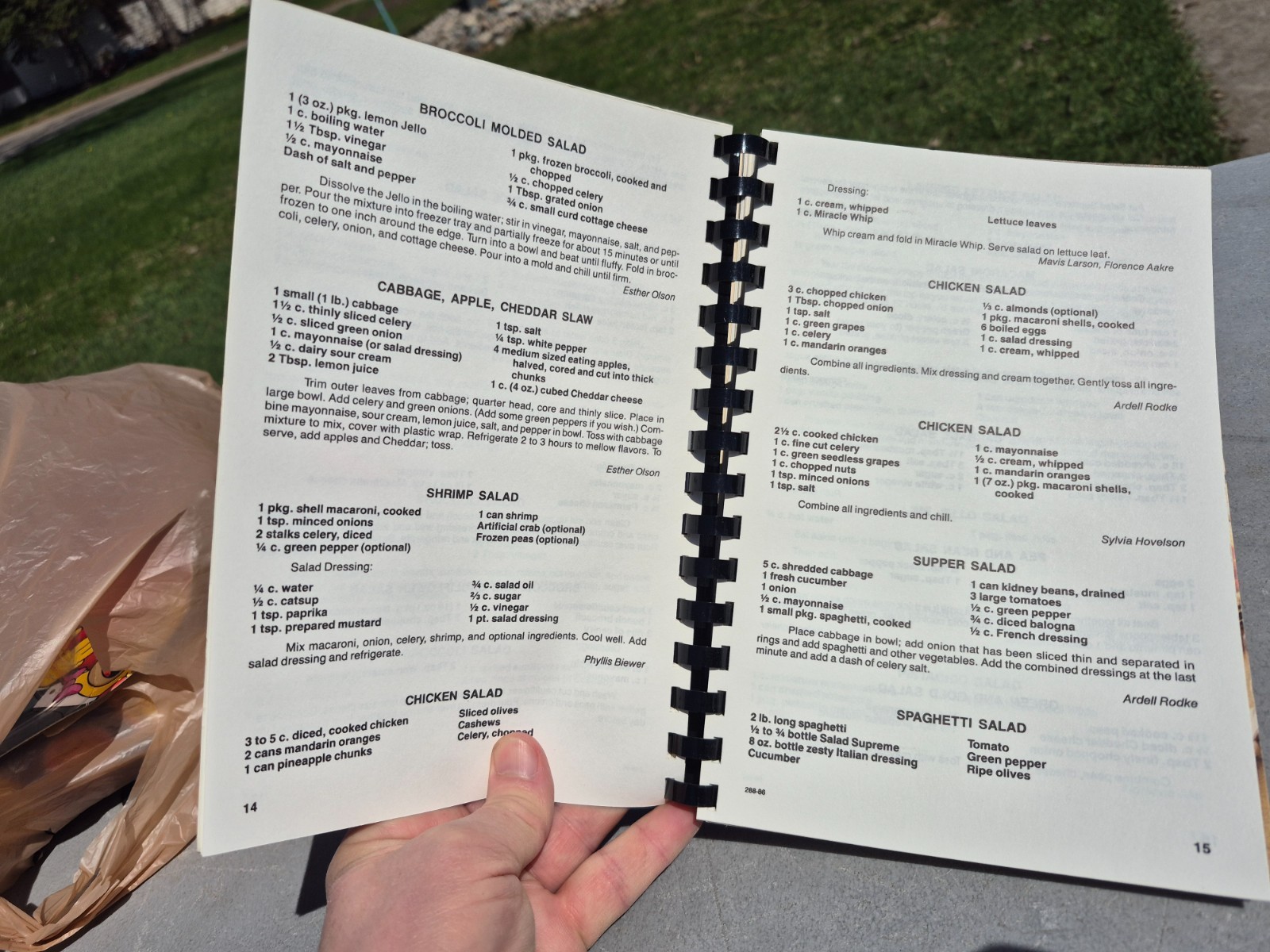 1986 Hegland Lutheran Church Hawley Minnesota Cookbook 161 Pages