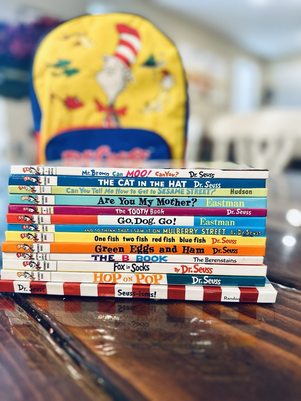 Dr. Seuss Beginner Books Hardcover and backpack, Lot of 15 books never read