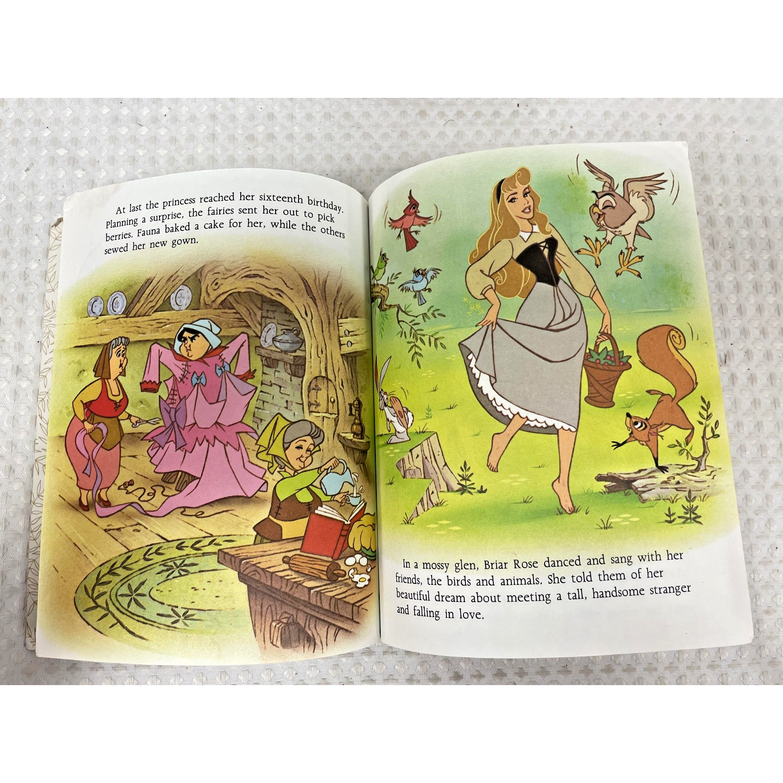 14 Vintage Little Golden Books Dated 80s & 90s Snow White, Dumbo, Little Mermaid