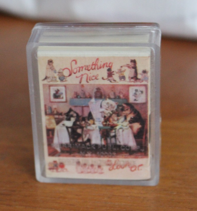 Merrimack Publishing Co. 1982 Set of 5 Mini Story Books w/Case, Hong Kong – NEW