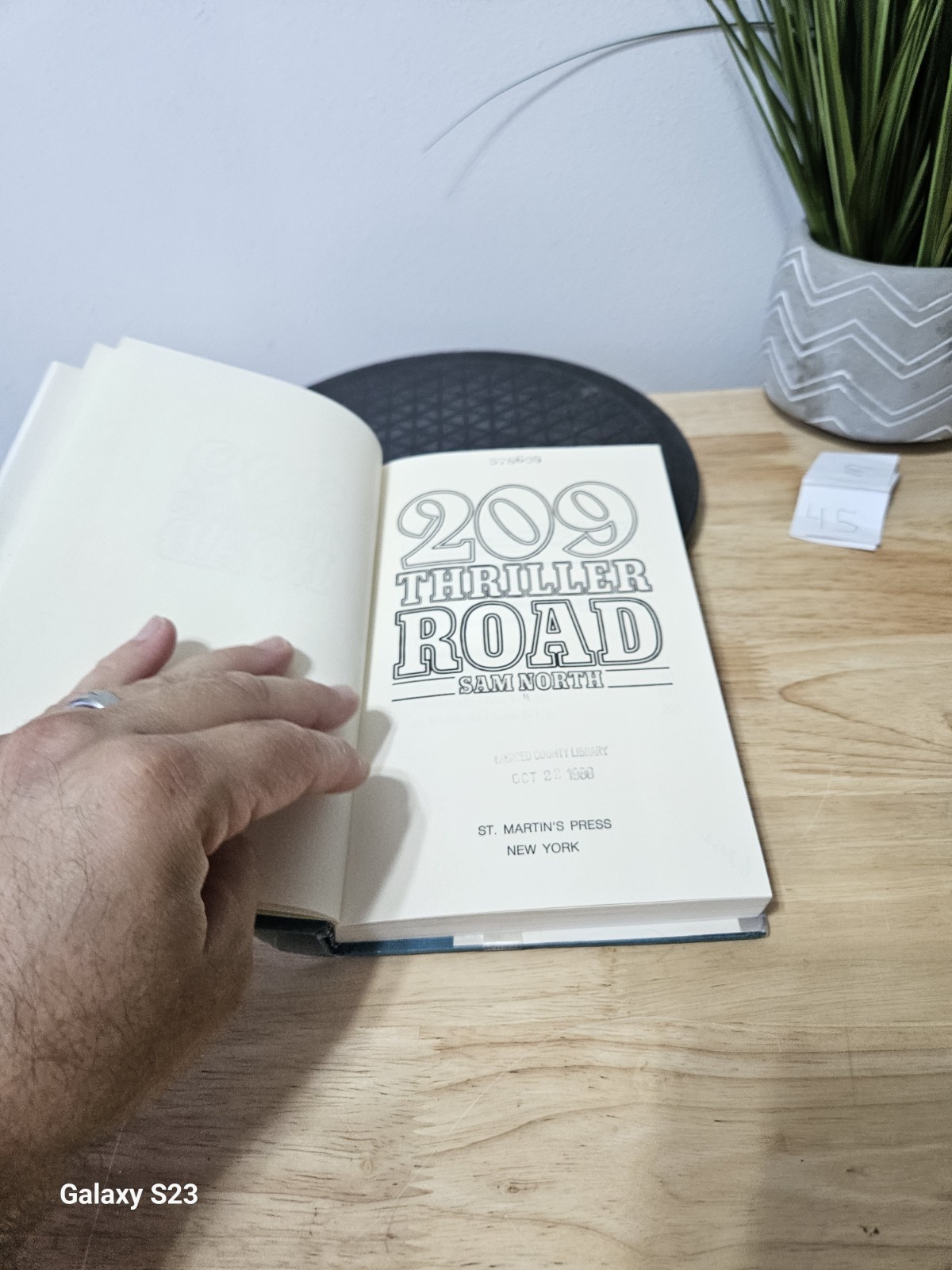 209 Thriller Road by Sam North 1979 Hardcover Dust Jacket Ex Library