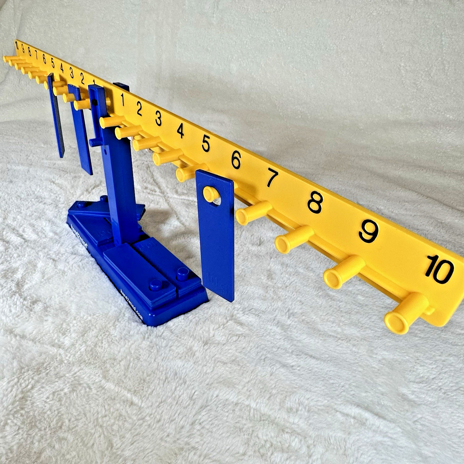 Hand2Mind Number Balance Math Scale W/ 10g Weights Classroom STEM Tool