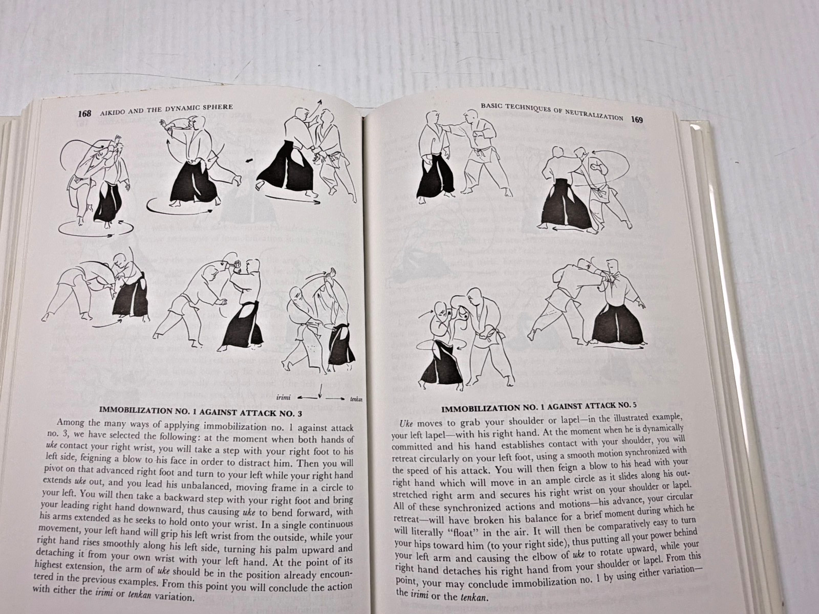 Aikido and the Dynamic Sphere An Illustrated Introduction by Adele Westbrook