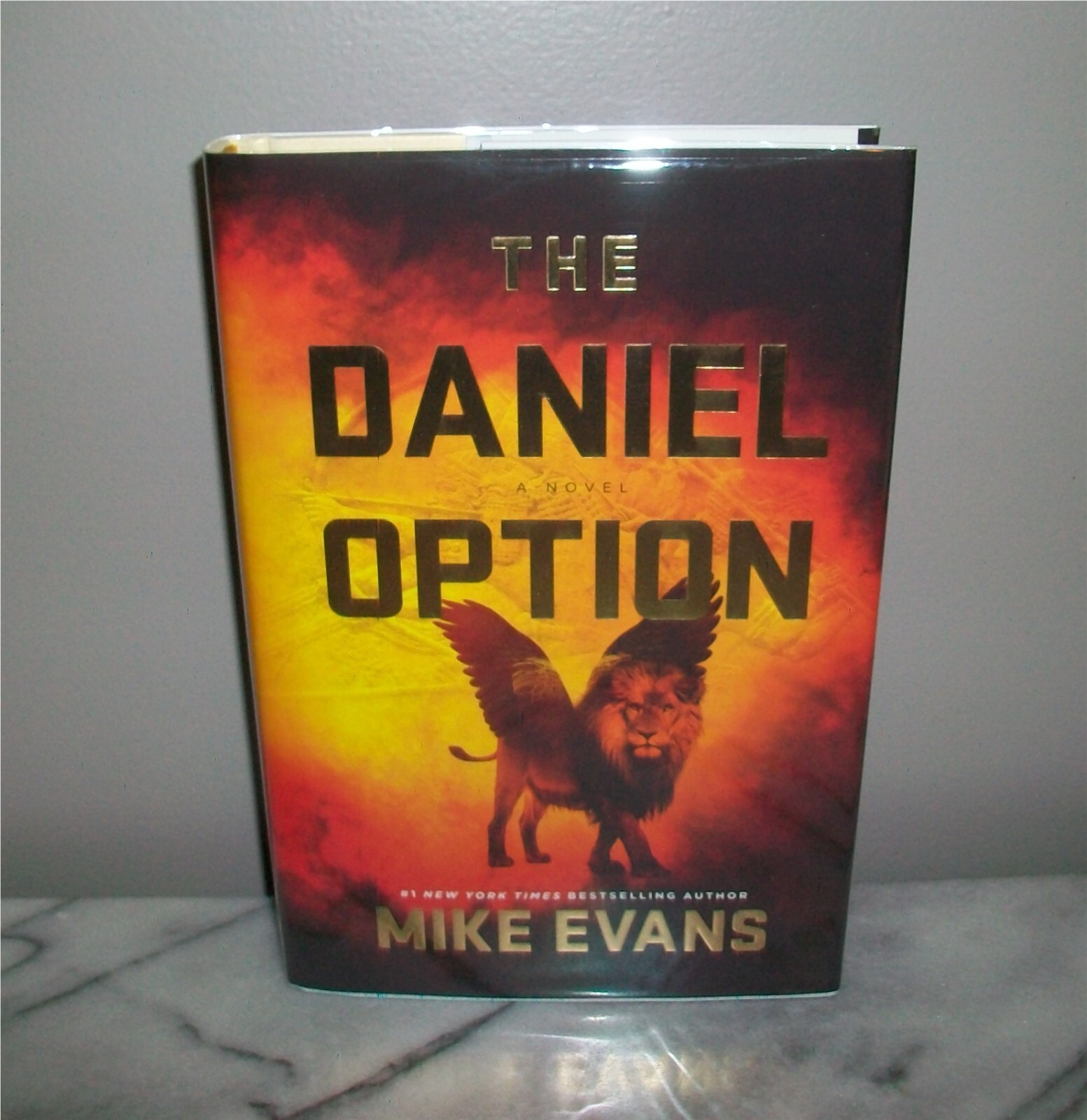 *Signed Bookplate* THE DANIEL OPTION Dr. Mike Evans 2019 Hardcover w/Dust Jacket