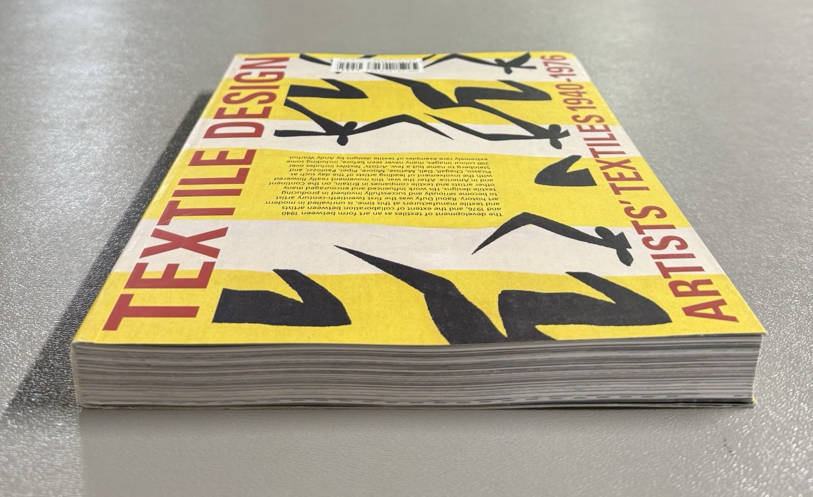 TEXTILE DESIGN ARTISTS’ TEXTILES 1940-1976 by Rayner, Chamberlain (2012,SC) GOOD