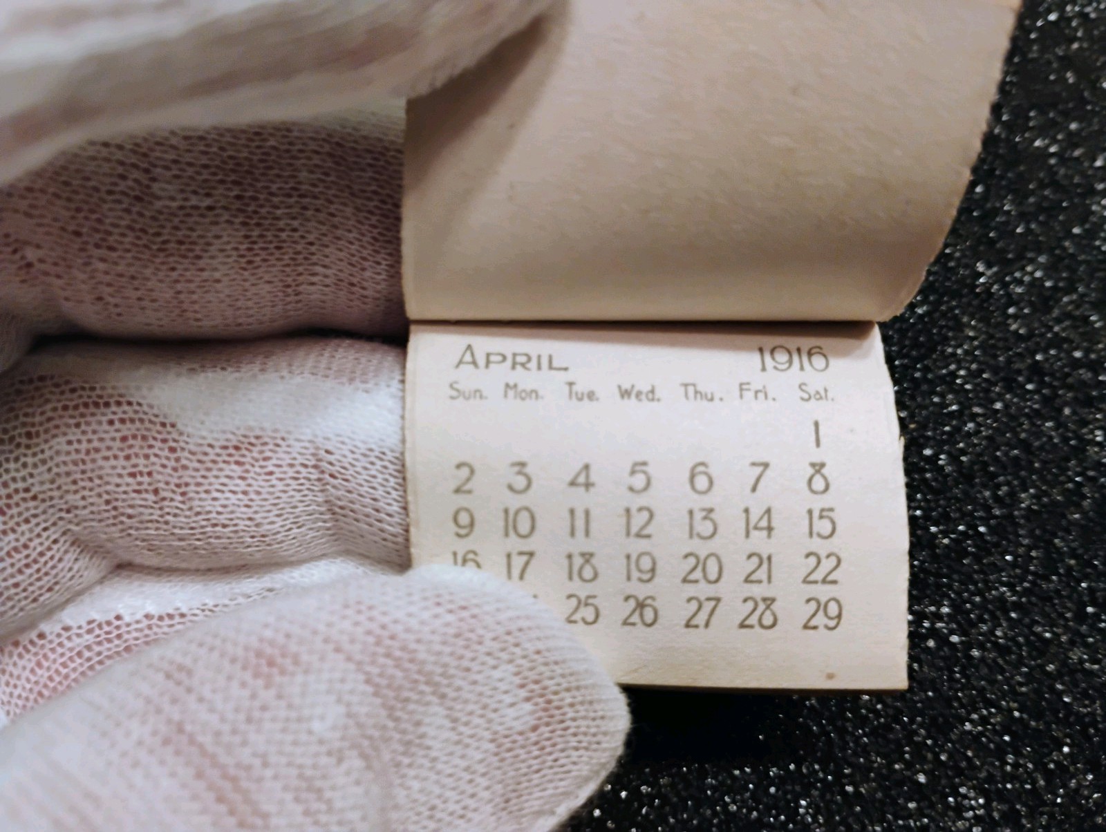 Original 1916 Miniature Calendar Complete 1 .25 X 1.50 Inches