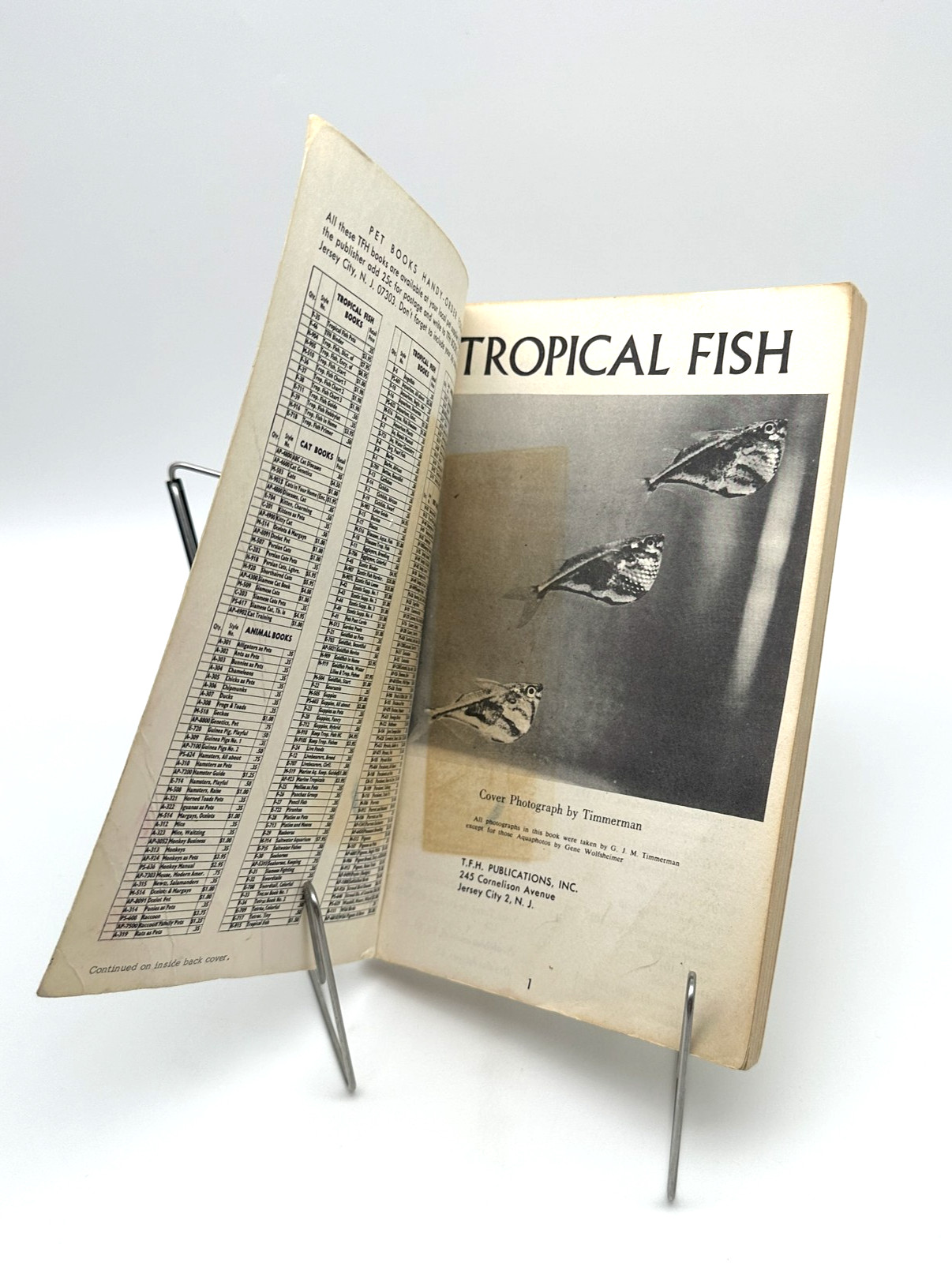 Vintage T.F.H. Tropical Fish Book 32 Pages Color Photos Aquarium Care Mervin