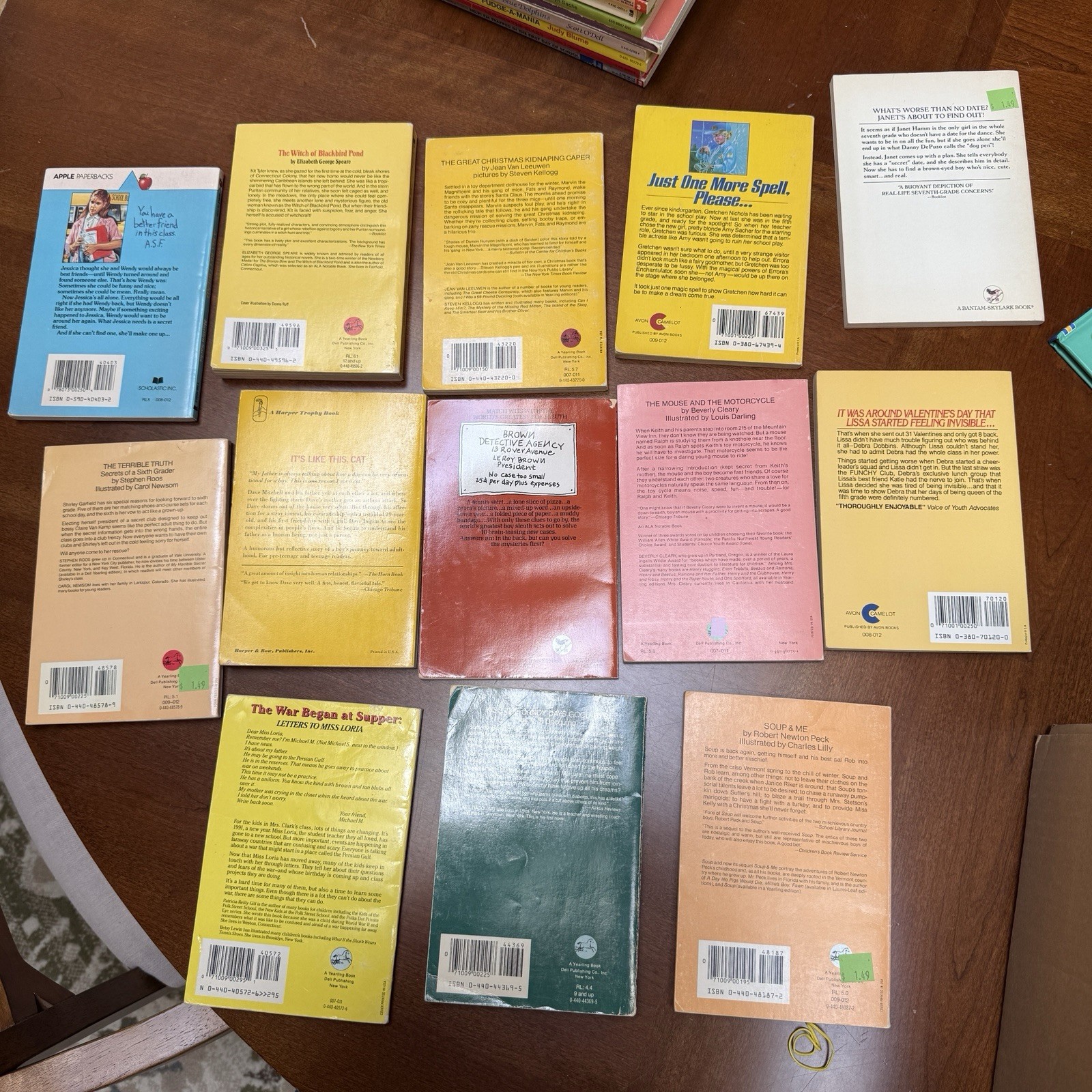 Lot 22 Dell Yearling + Vintage Chapter Books Young Adult 1980s/90s