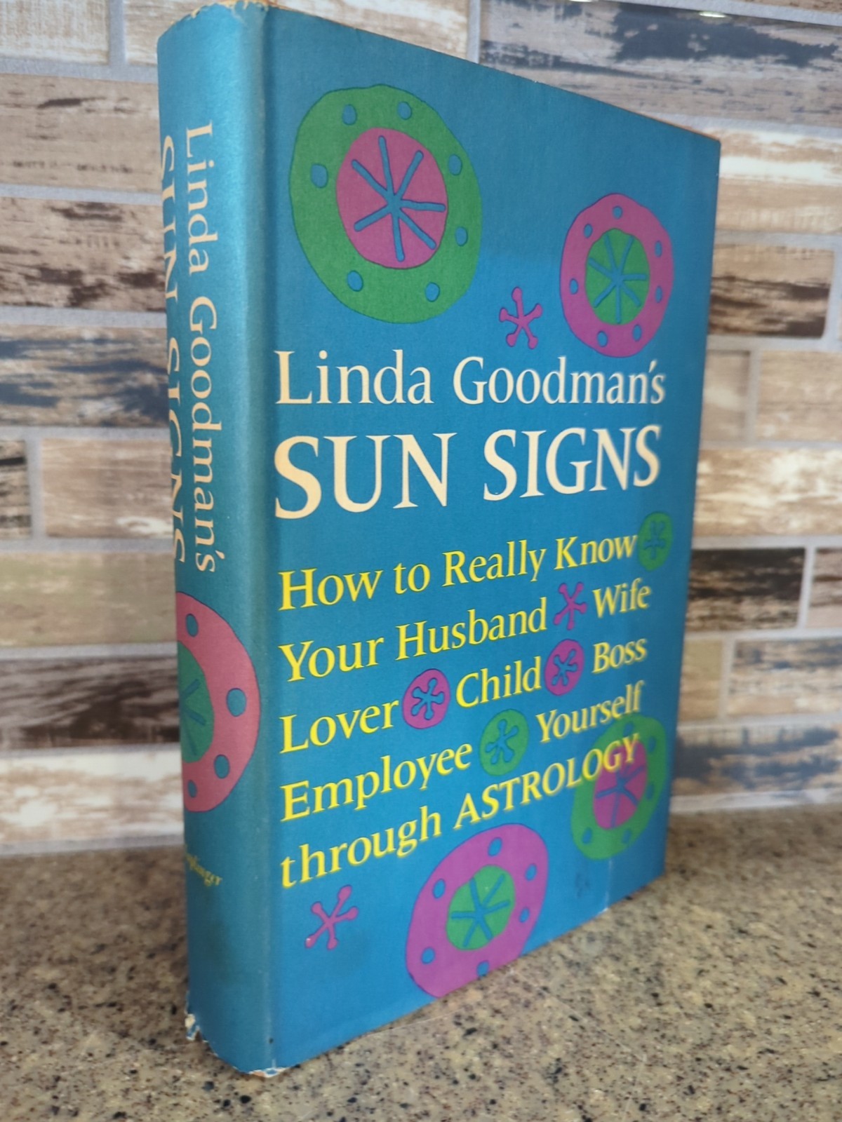 Vintage Linda Goodman’s Sun Signs HC DJ 1968 BCE Astrology, 1st Edition MCM