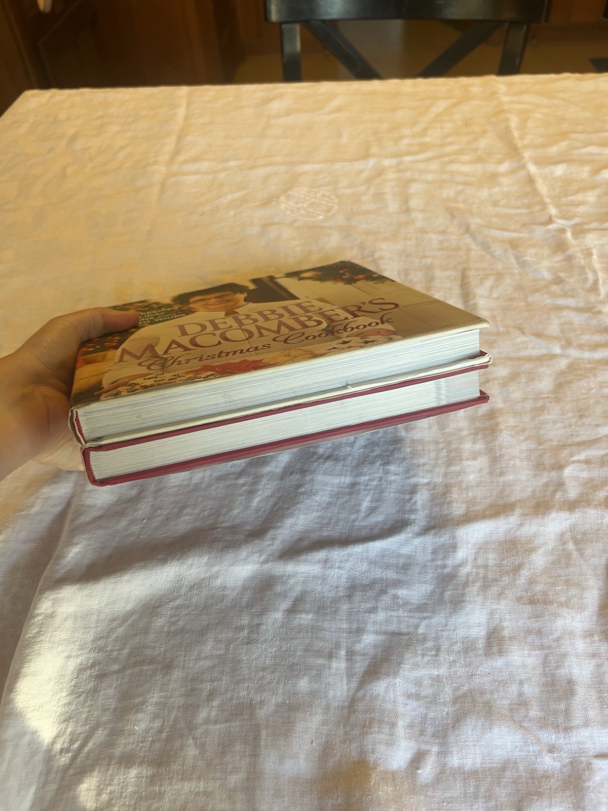 Set Of Two Debbie Macomber Cedar Cove Hardback Cookbooks