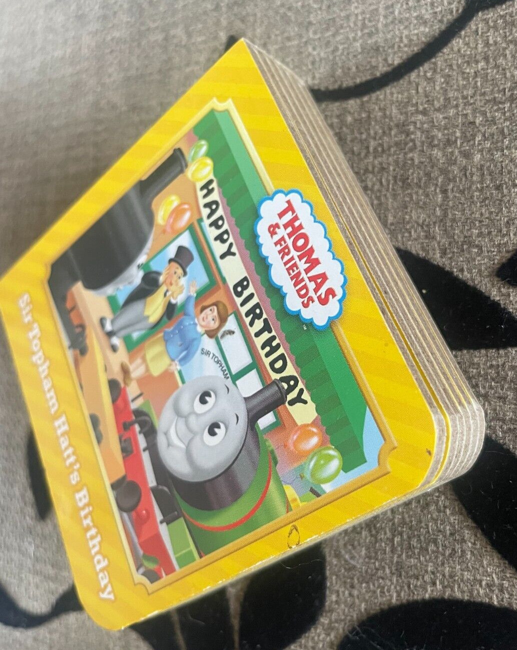 NEW THOMAS & FRIENDS. SIR TOPHAM HATT’S BIRTHDAY. BOARDED. 7 BY 7 CM
