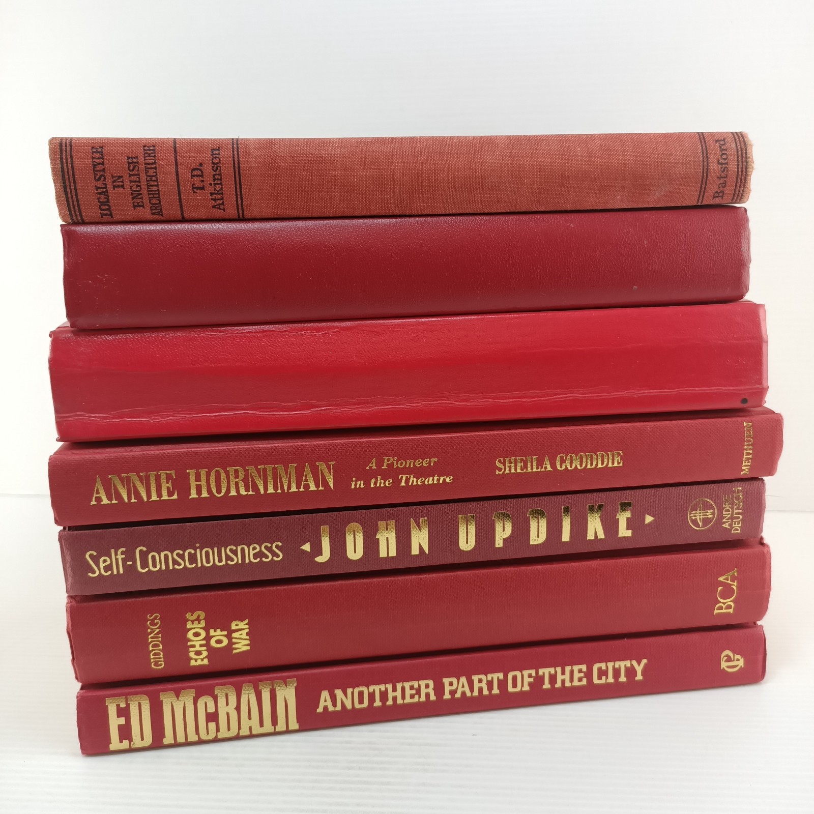 7x Red Vintage Hardcover Books Staging Props Shelf Decor Fill 19cm Linear