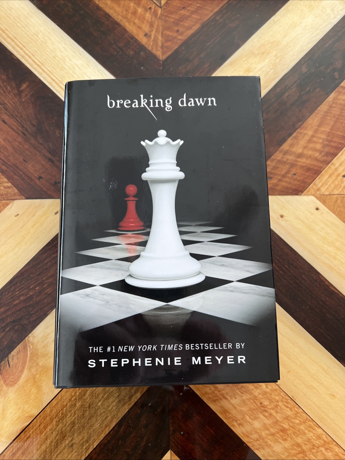 The Twilight Saga Ser.: Breaking Dawn by Stephenie Meyer (2008, Hardcover)