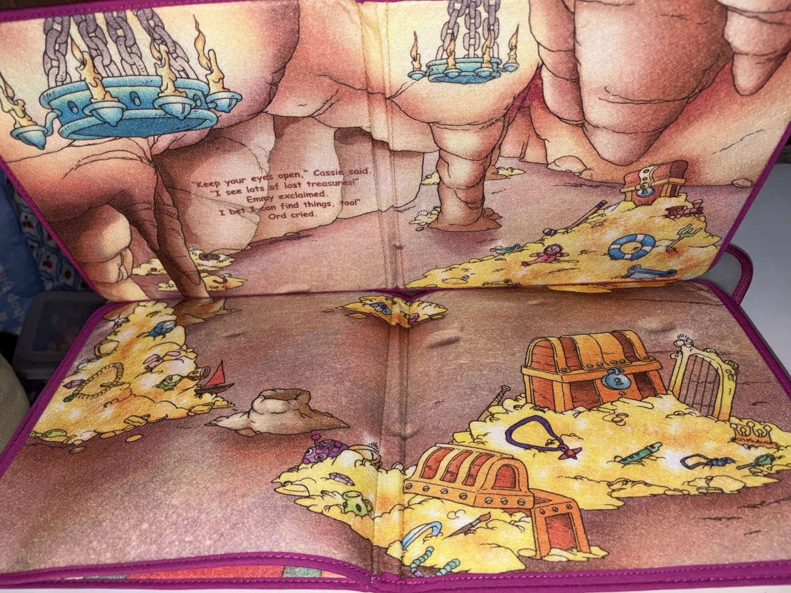 VTG 2002 SoftPlay Dragon Tales Lost In Dragon Land Felt Play Book PBS Kids-25 Pc