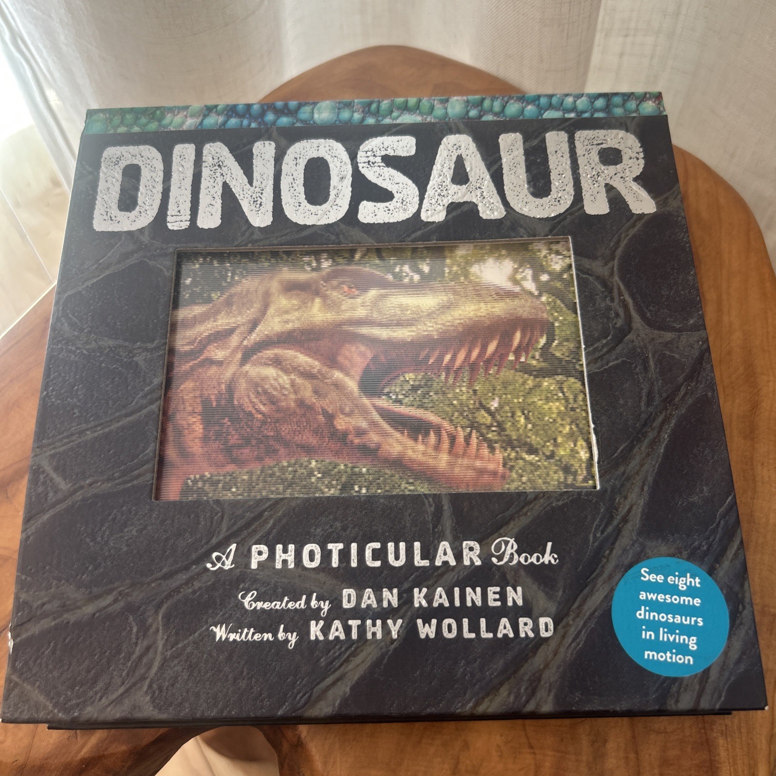 Dinosaur : A Photicular Book by Kathy Wollard and Dan Kainen (2018, Hardcover)
