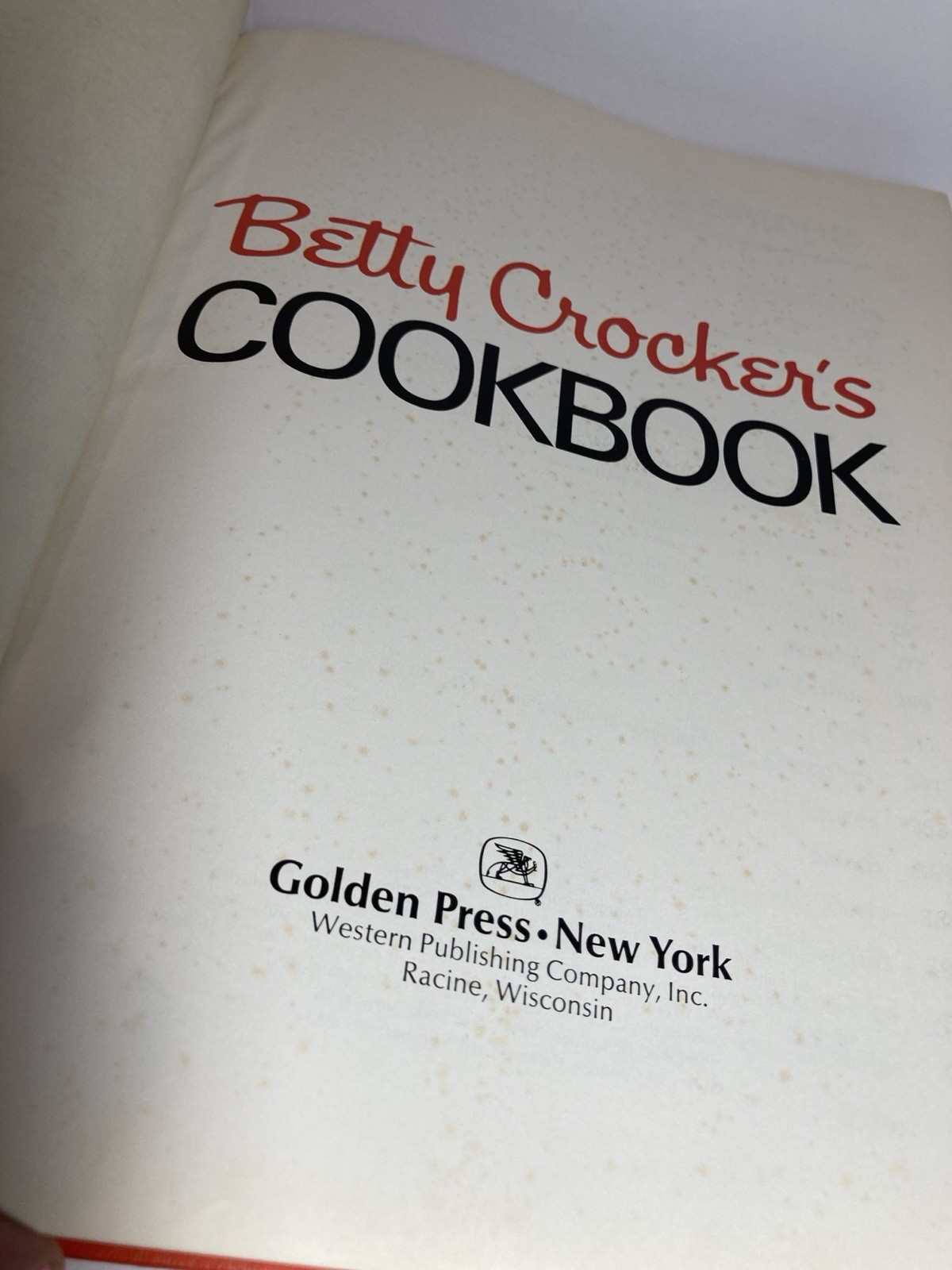 Vintage Betty Crocker’s Cookbook 1974 Tight Binding 480 Pages HC