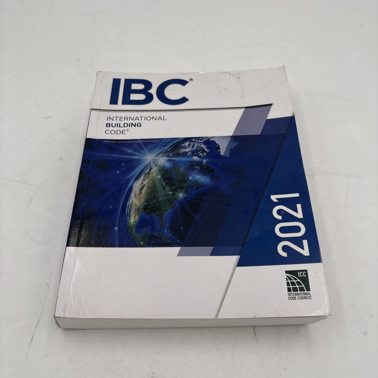 2021 IBC International Building Code ~ Like New ~ Free Ship ~ NO Markings F3-124