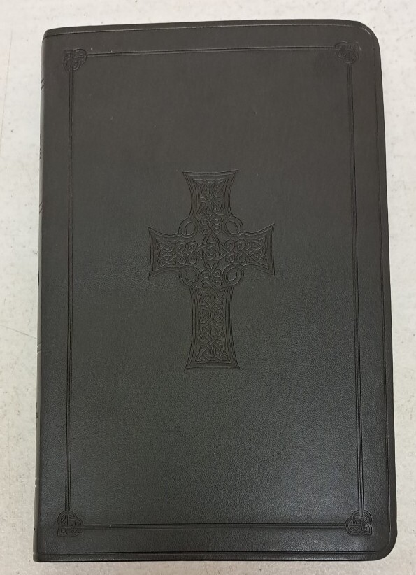 Holy Bible English Standard Version ESV Crossway Bible 2011 Black #2.2.48