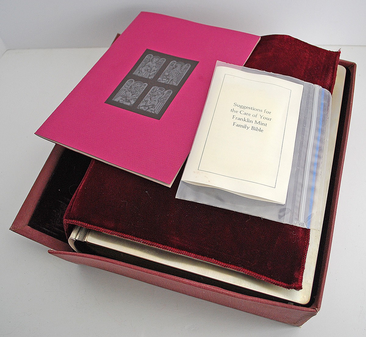 1974/1975 Franklin Mint Family Bible 12oz Sterling Silver King James Version