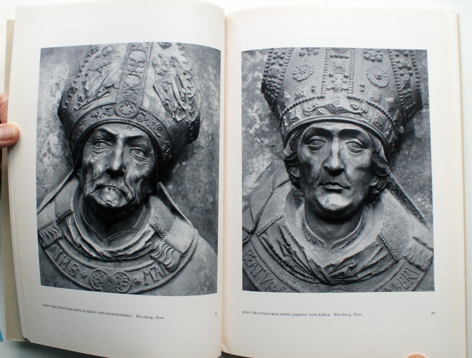 Tilman Riemenschneider, Leo Bruhns Photos Helga Schmidt-Glassner, 1961 [409]