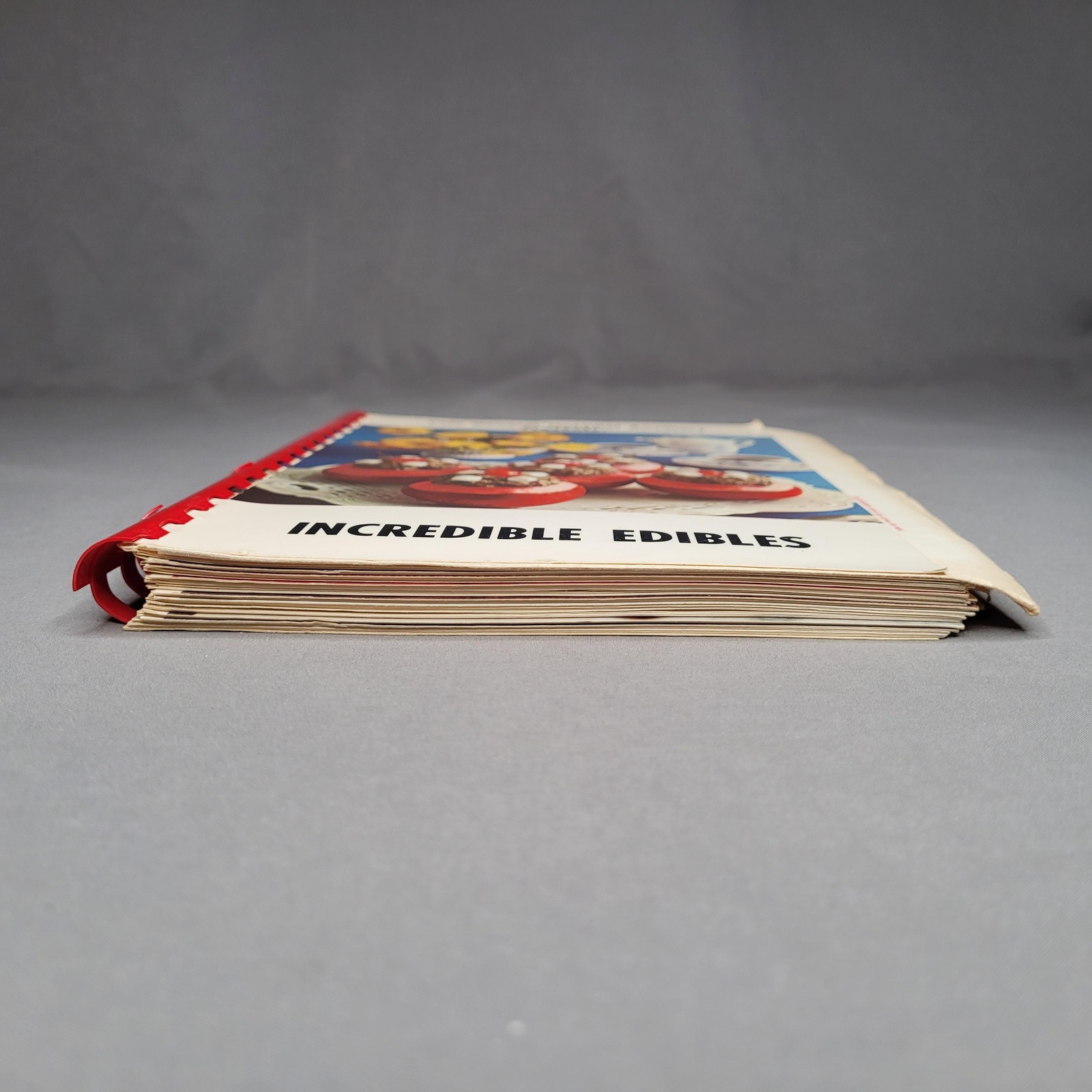 Vintage Yolo General Hospital Auxiliary Incredible Edibles Cookbook Woodland CA
