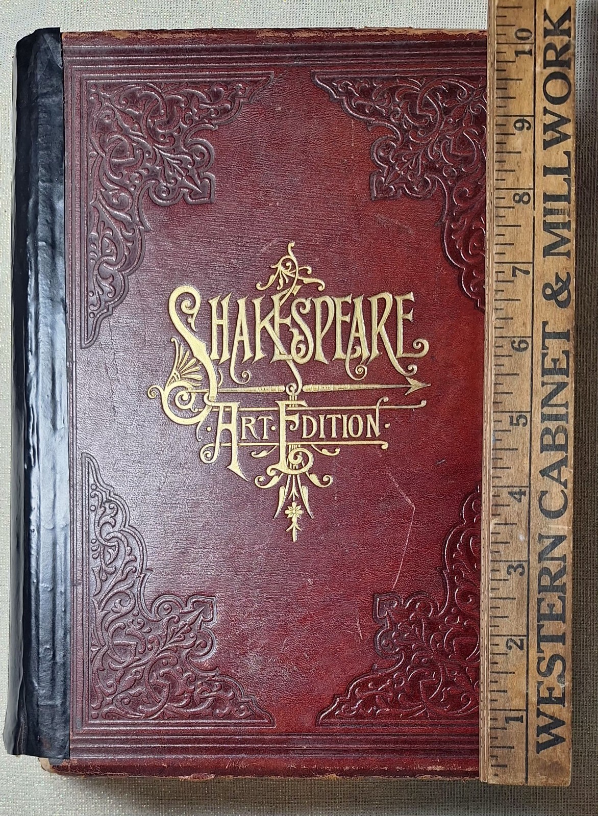Antique Shakespeare Art Edition 1889 Decorative Debossed Gold Gilt Cover, Edges