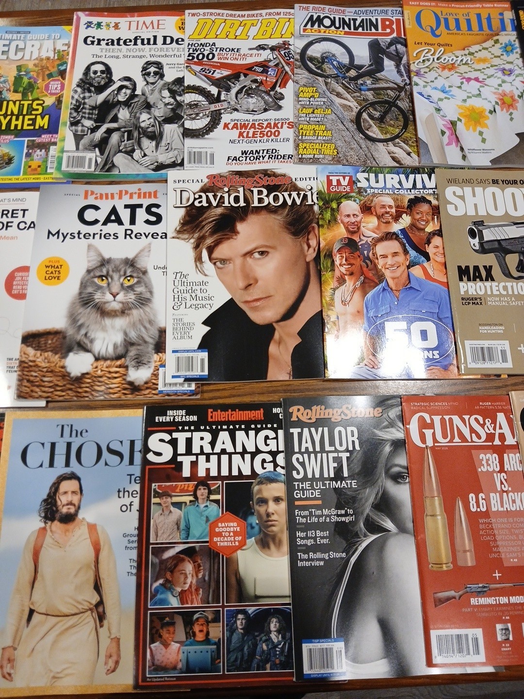 ASSORTED MAGAZINE LOT OF 25 2026