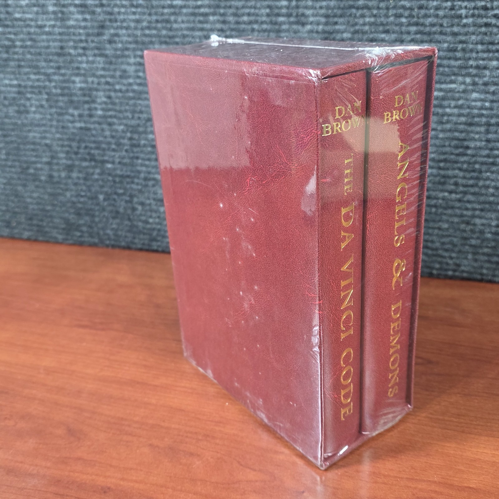 New Dan Brown The Da Vinci Code Angels & Demons Hardcover Slipcase Atria Book