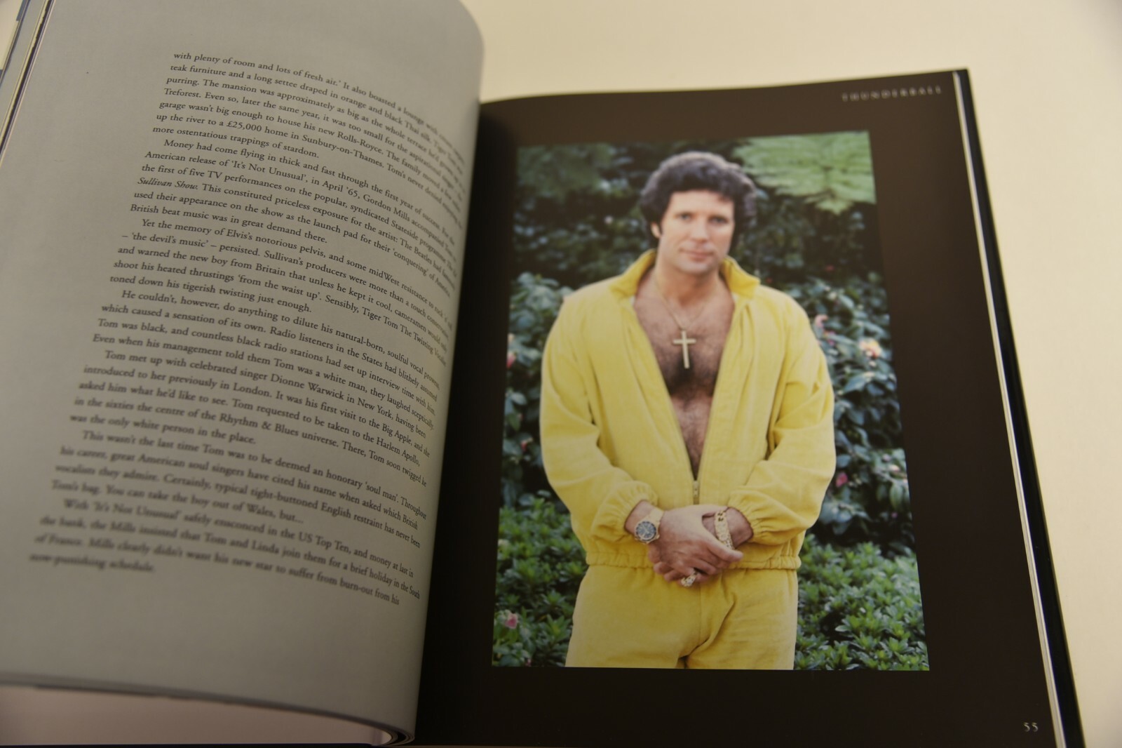 Tom Jones “A Life In Pictures” by Chris Roberts “New Book” 159 pages