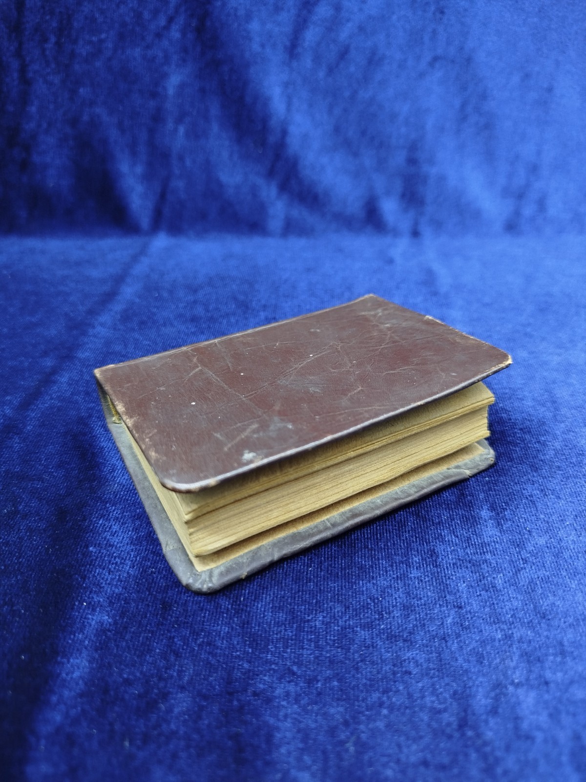 Old, Leather-Bound Pocket-Sized Book Faust, Part 1 9.5x7cm