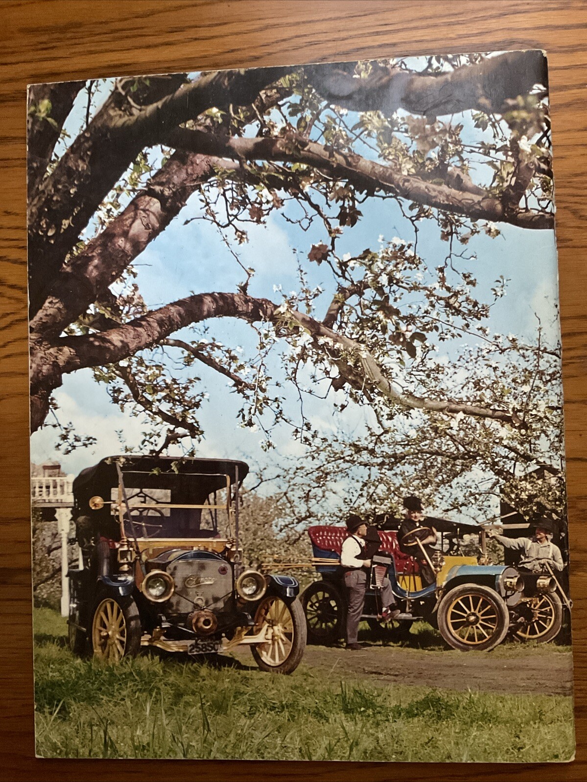 HORSELESS CARRIAGE GAZETTE VOL .25 NO. 3 MAy-June ,1963 (1093)