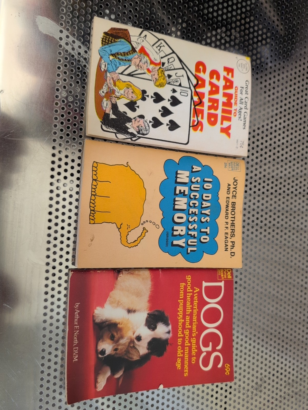 Lot Of 3 Globe Mini Mag Books. Guide To Family Card Games, 10 Days To A…