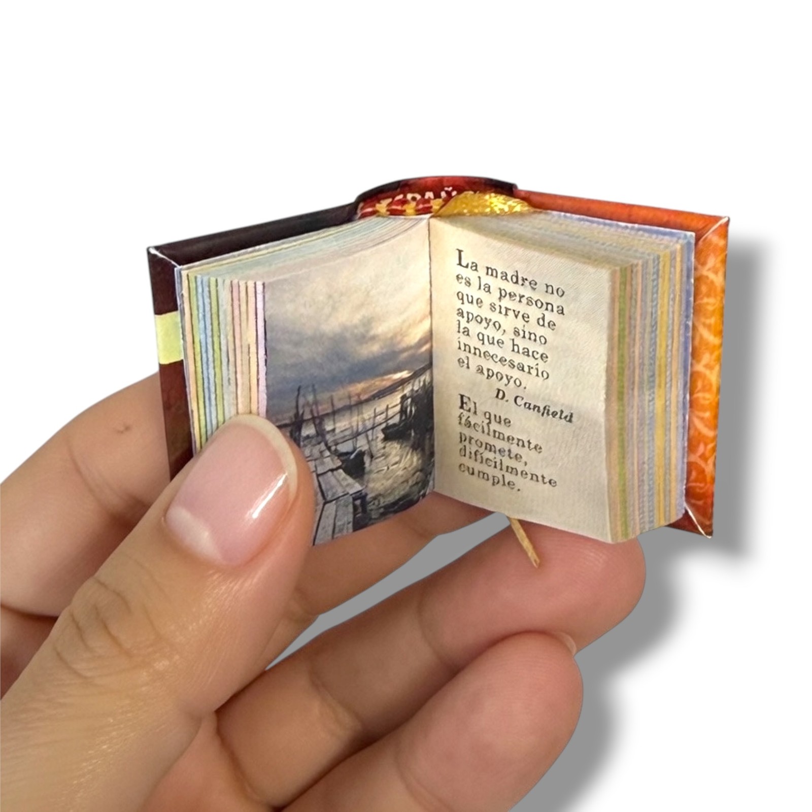 Sabiduria tiny books set with stand in Spanish hardcover 900 pages easy read