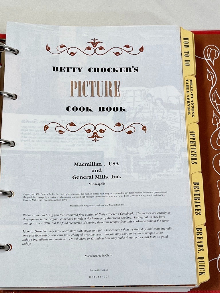 BETTY CROCKER’S Picture Cook Book 1998 Facsimile Ring Binder Cookbook HC Retro