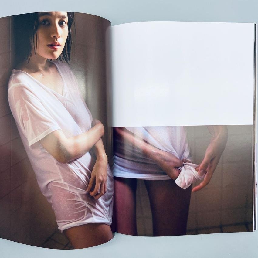 Miwa Kakei Photo Book ‘Parallel’ by Kobunsha 2016
