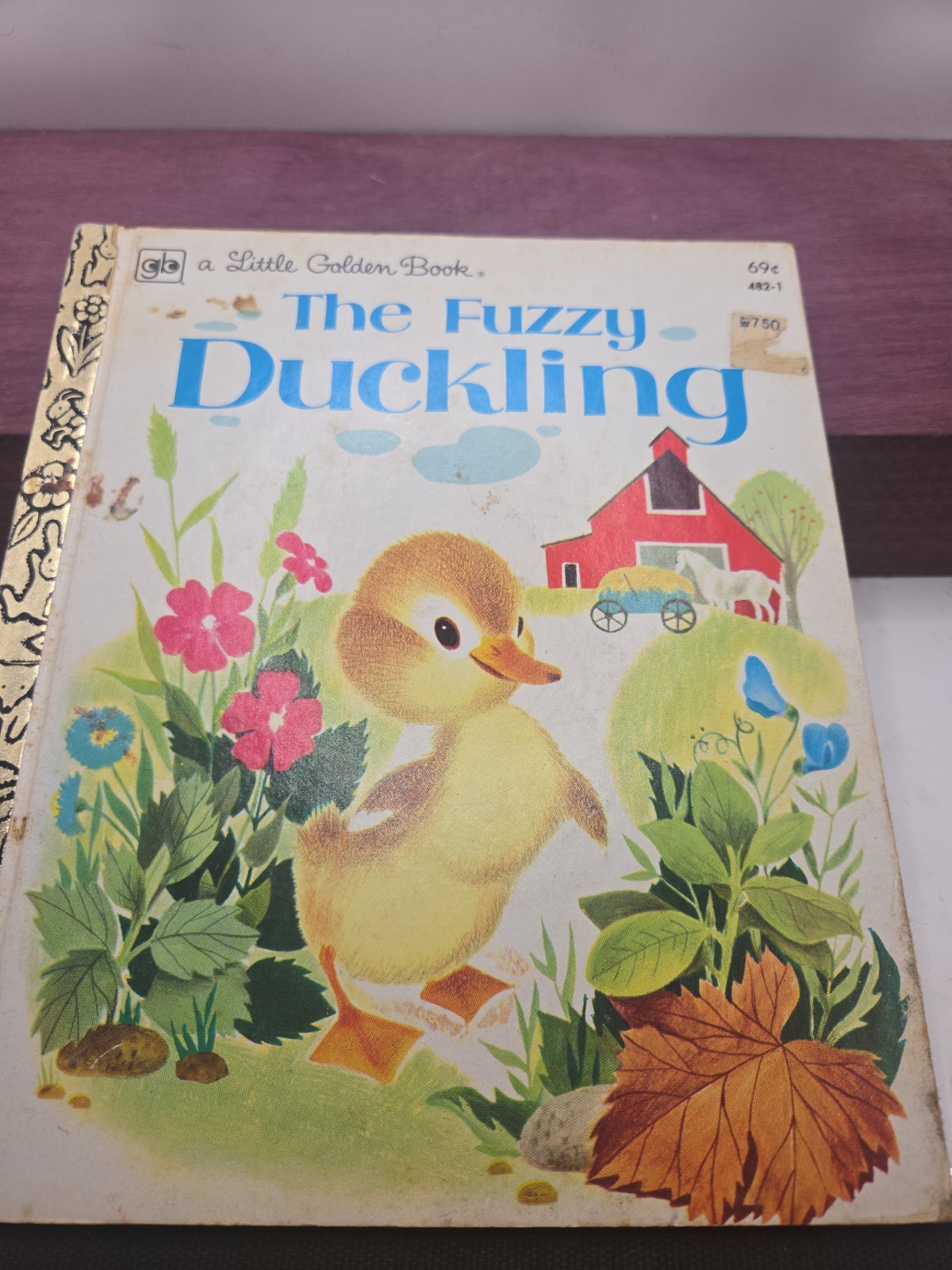 The Fuzzy Duckling (Little Golden Book #432-1)
