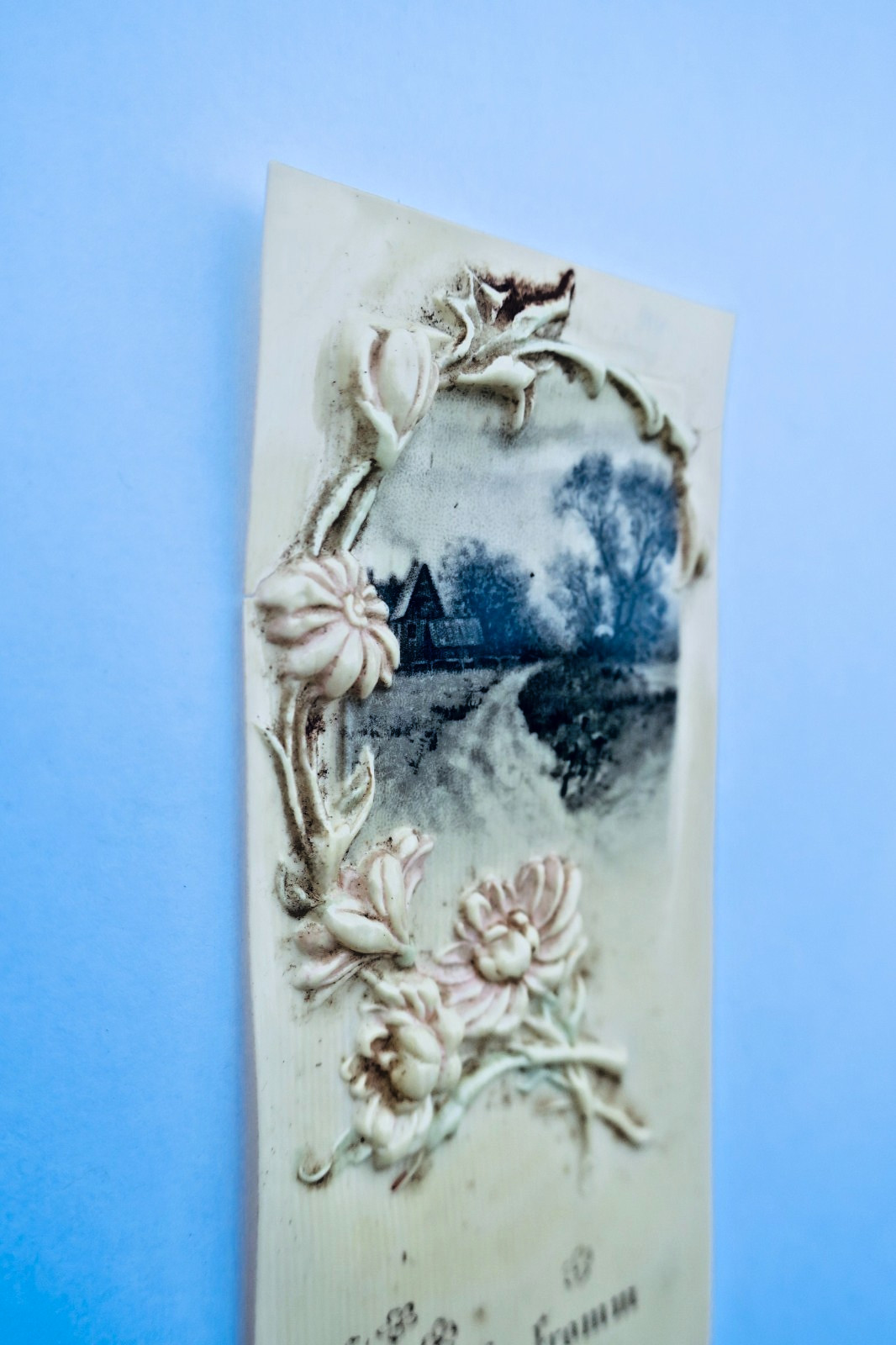 Bookmark Lesezeichen 50 X 140 Mm. Embossed Gaufré