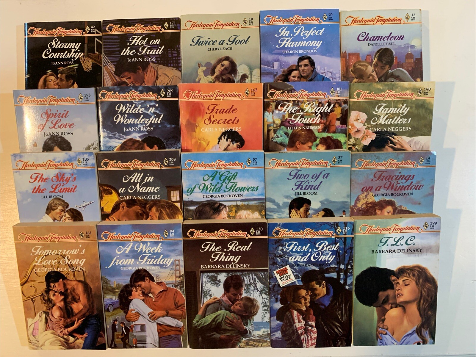 harlequin temptation book lot (20) Vintage (G3)