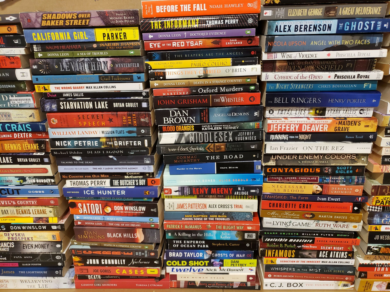 Lot of 10 Mystery Large Trade Paperback Books Suspense Thriller Crime Murder MIX